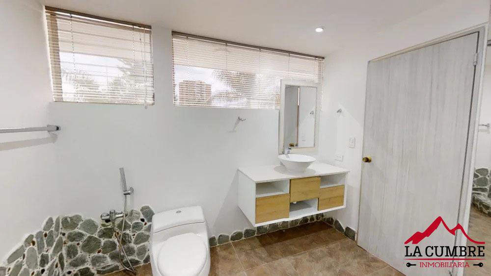 Apartamento de 3 alcobas en arriendo en Los Balsos, Medellín, 250 m² · foto 9 de 9