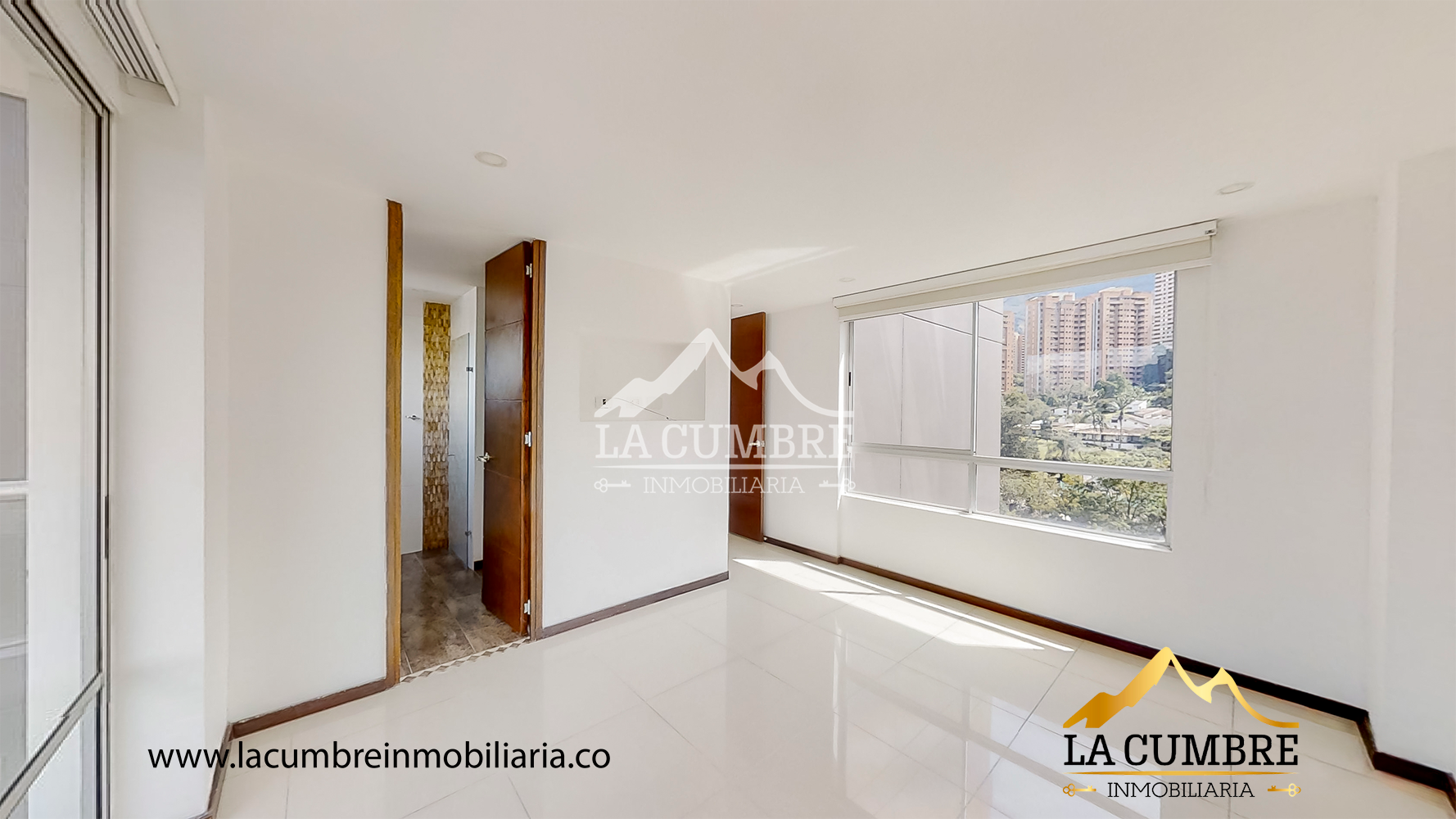 Apartamento de 3 alcobas en arriendo en Los Balsos, Medellín, 130 m² · foto 12 de 14