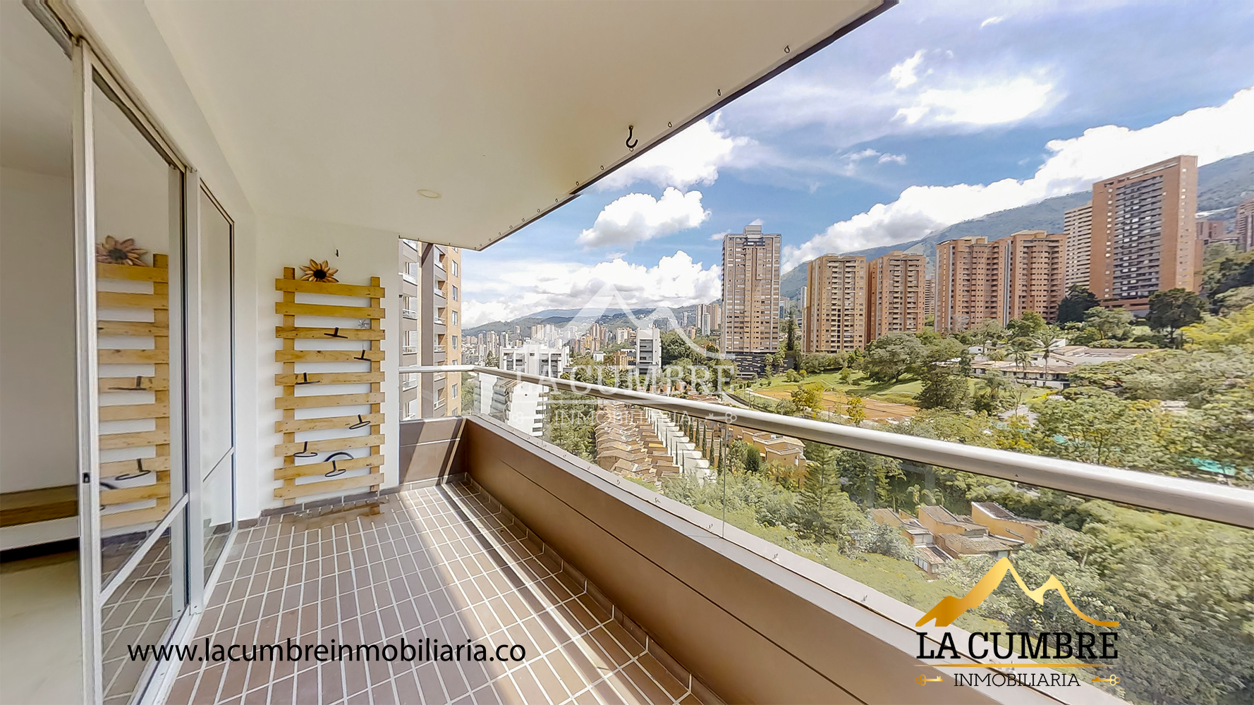 Apartamento de 3 alcobas en arriendo en Los Balsos, Medellín, 130 m² · foto 8 de 14