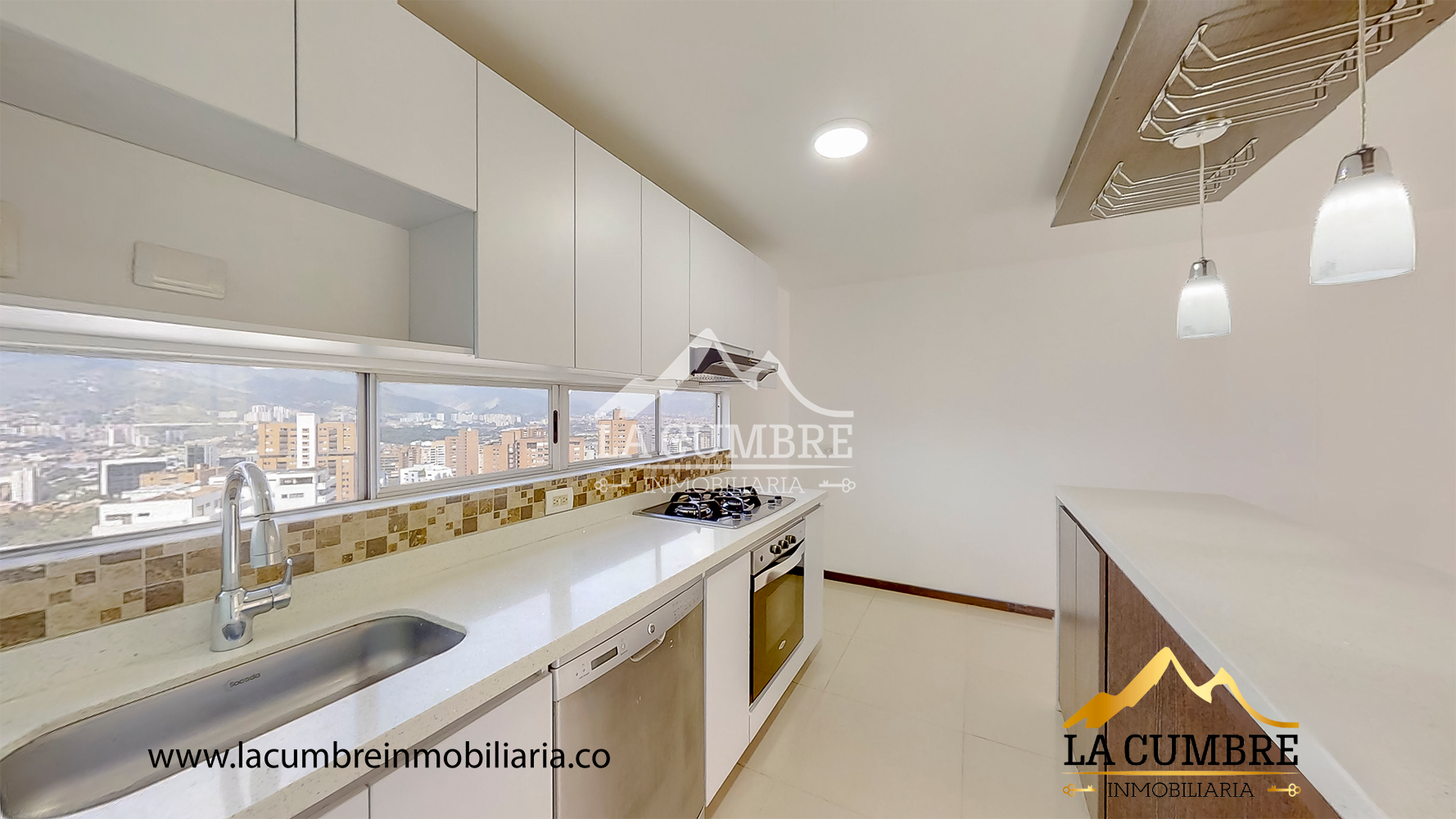 Apartamento de 3 alcobas en arriendo en Los Balsos, Medellín, 130 m² · foto 9 de 14