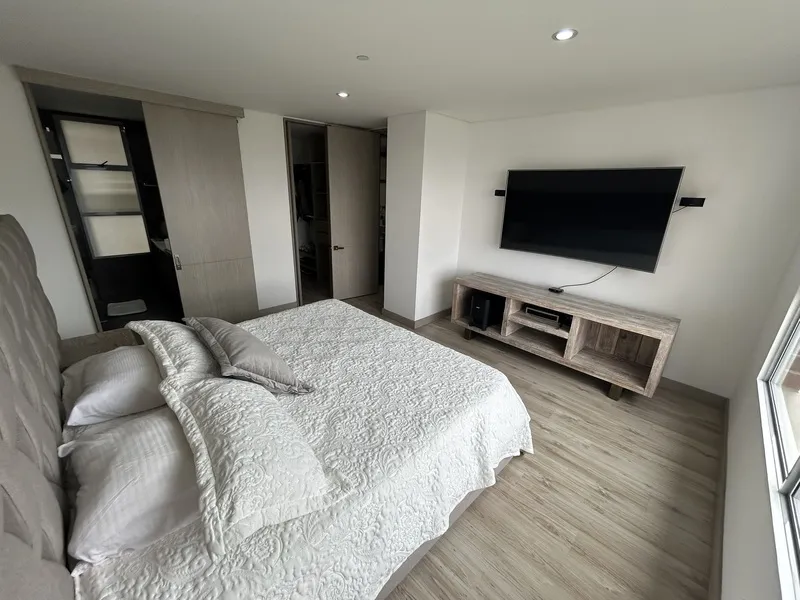 Apartamento de 3 alcobas en venta en La Inmaculada, Envigado, 140 m² · foto 12 de 24