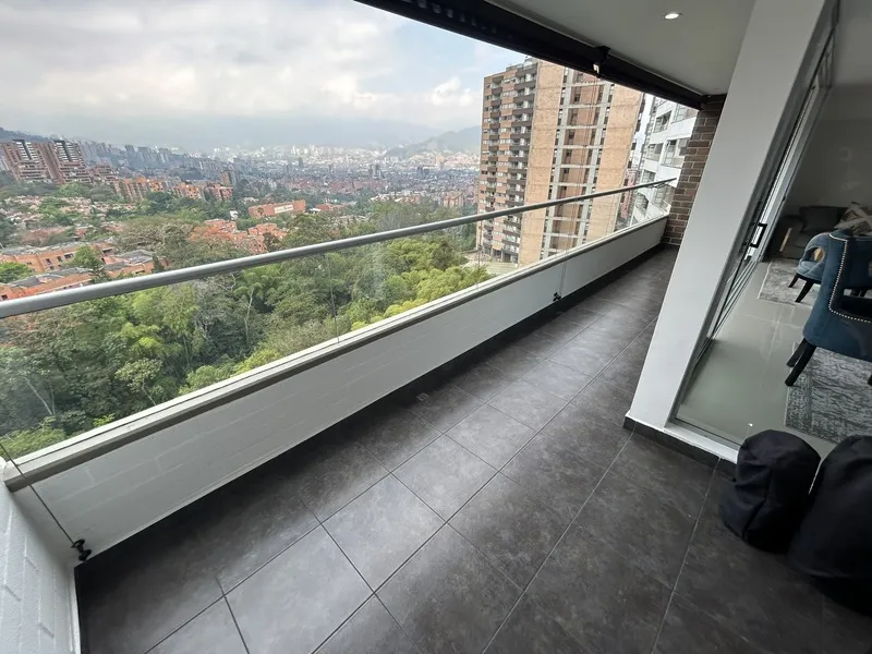 Apartamento de 3 alcobas en venta en La Inmaculada, Envigado, 140 m² · foto 23 de 24