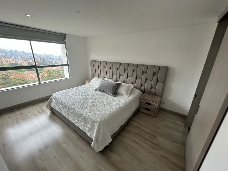 Apartamento de 3 alcobas en venta en La Inmaculada, Envigado, 140 m² · foto 9 de 24