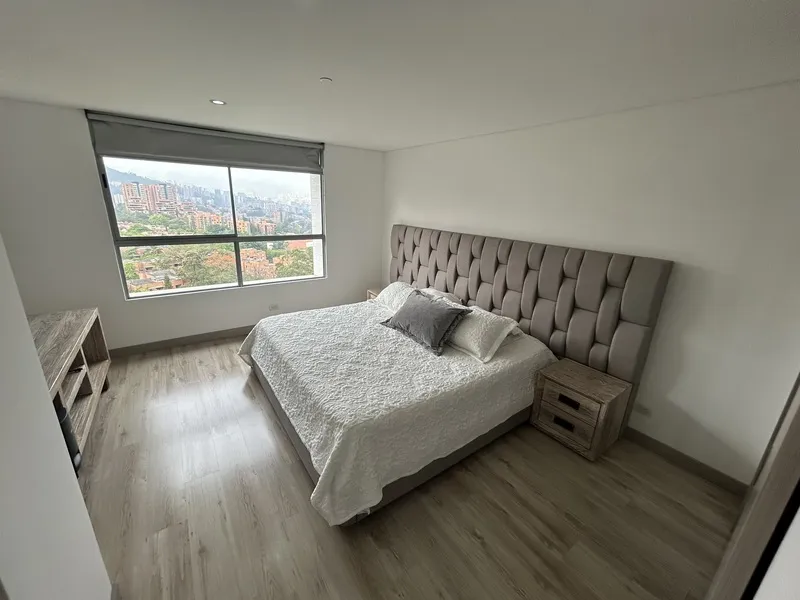 Apartamento de 3 alcobas en venta en La Inmaculada, Envigado, 140 m² · foto 10 de 24
