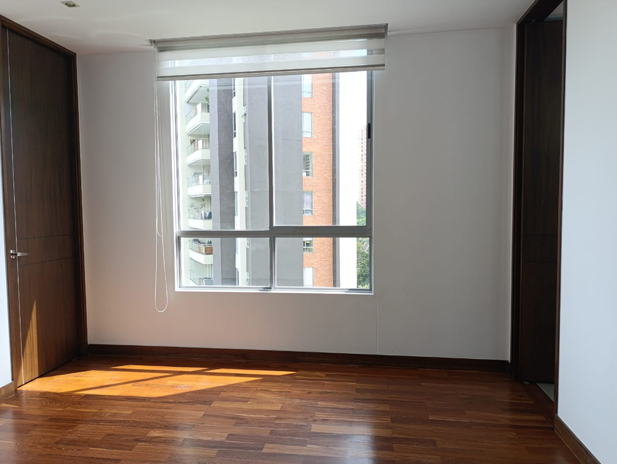 Apartamento en arriendo en Los Balsos, Medellín · foto 13 de 19