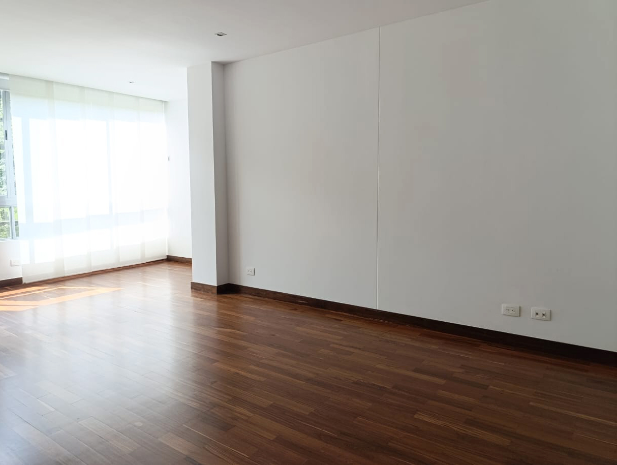 Apartamento en arriendo en Los Balsos, Medellín · foto 9 de 19