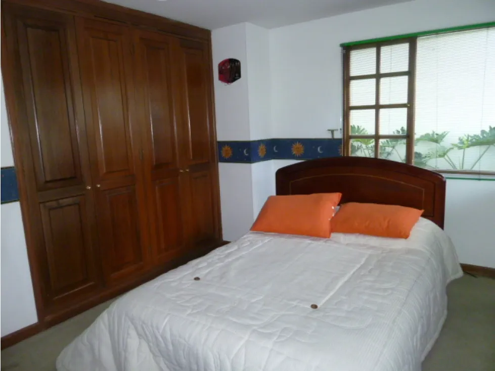 Apartamento de 3 alcobas en venta en Niza, Bogotá, 223 m² · foto 8 de 20