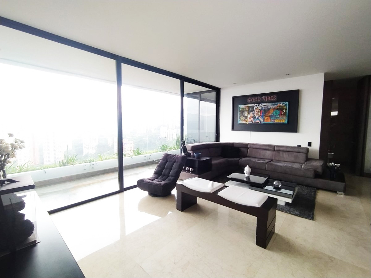 Apartamento en arriendo en San Lucas, Medellín · foto 2 de 20