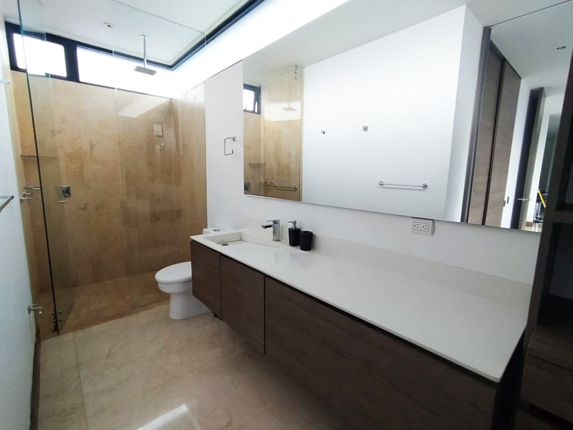 Apartamento en arriendo en San Lucas, Medellín · foto 9 de 20