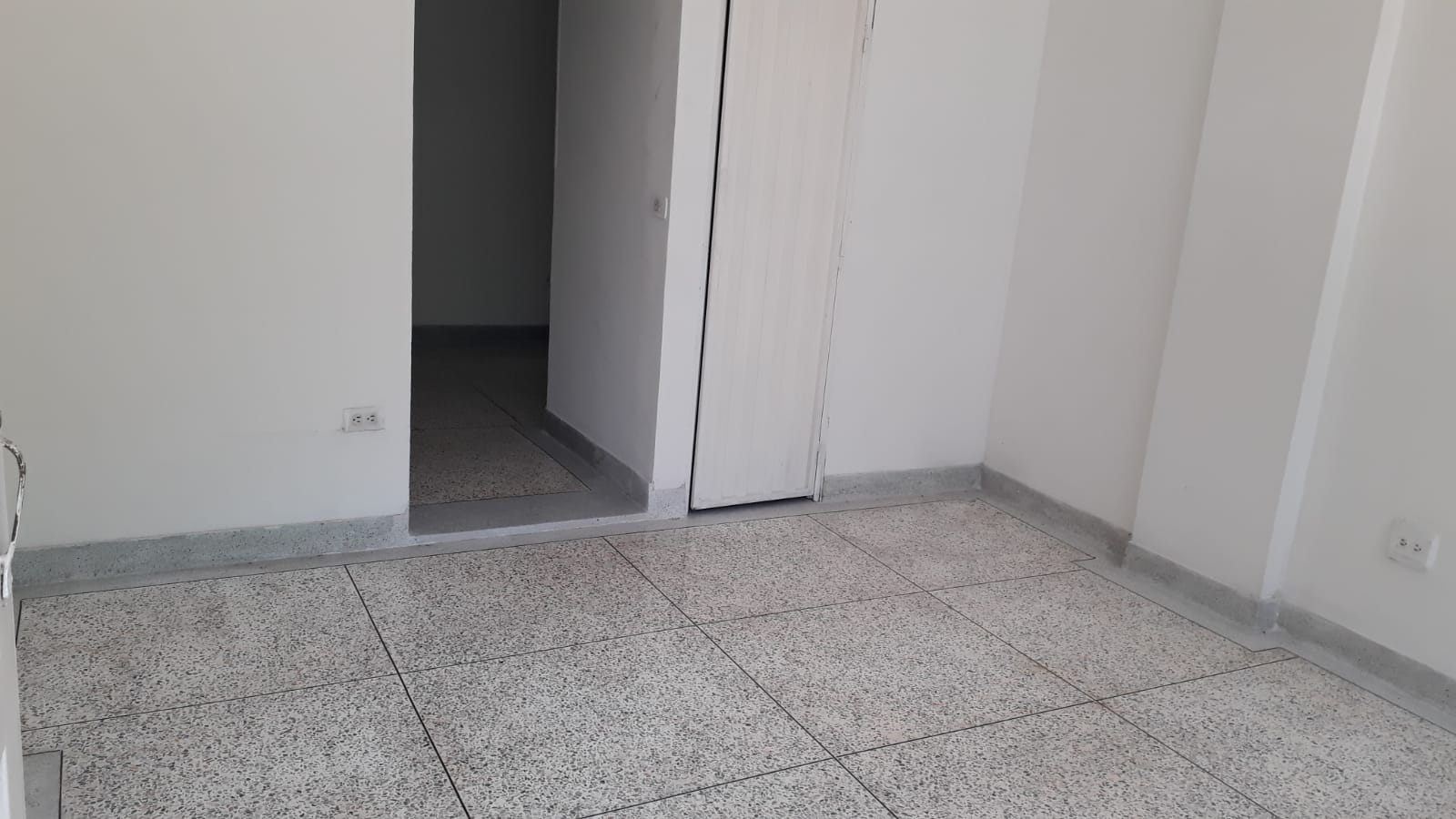 Local en arriendo en Ceiba Ii, Cúcuta, 20 m² · foto 4 de 7