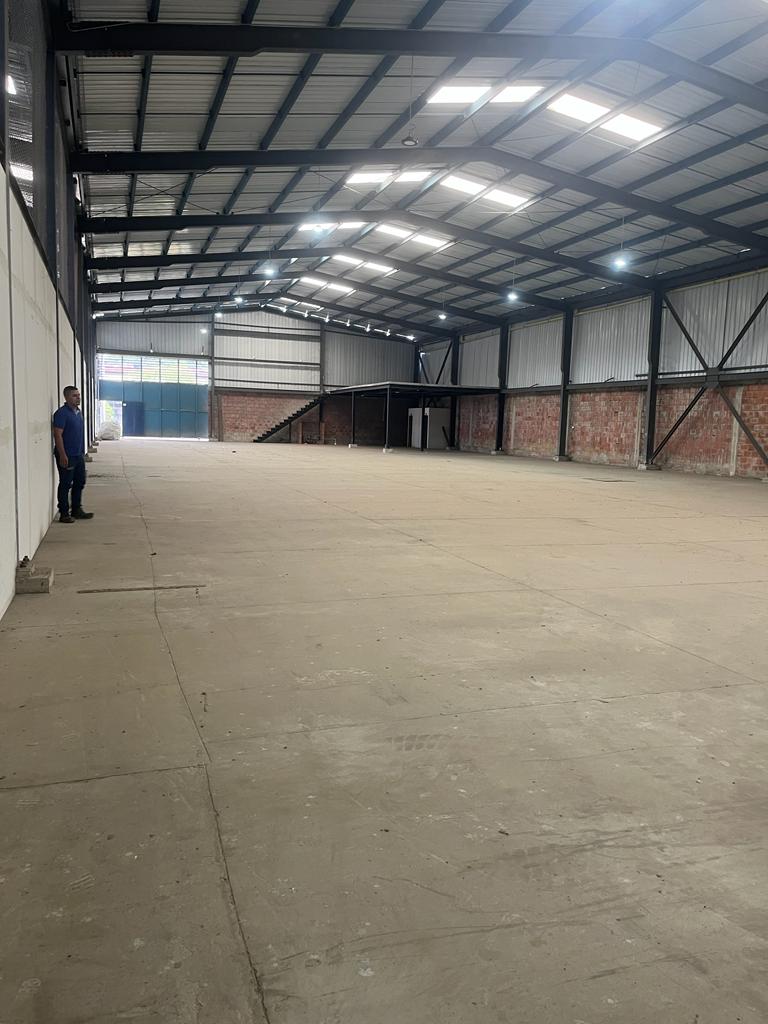 Bodega en arriendo en La Dolores, Palmira, 1000 m² · foto 6 de 12