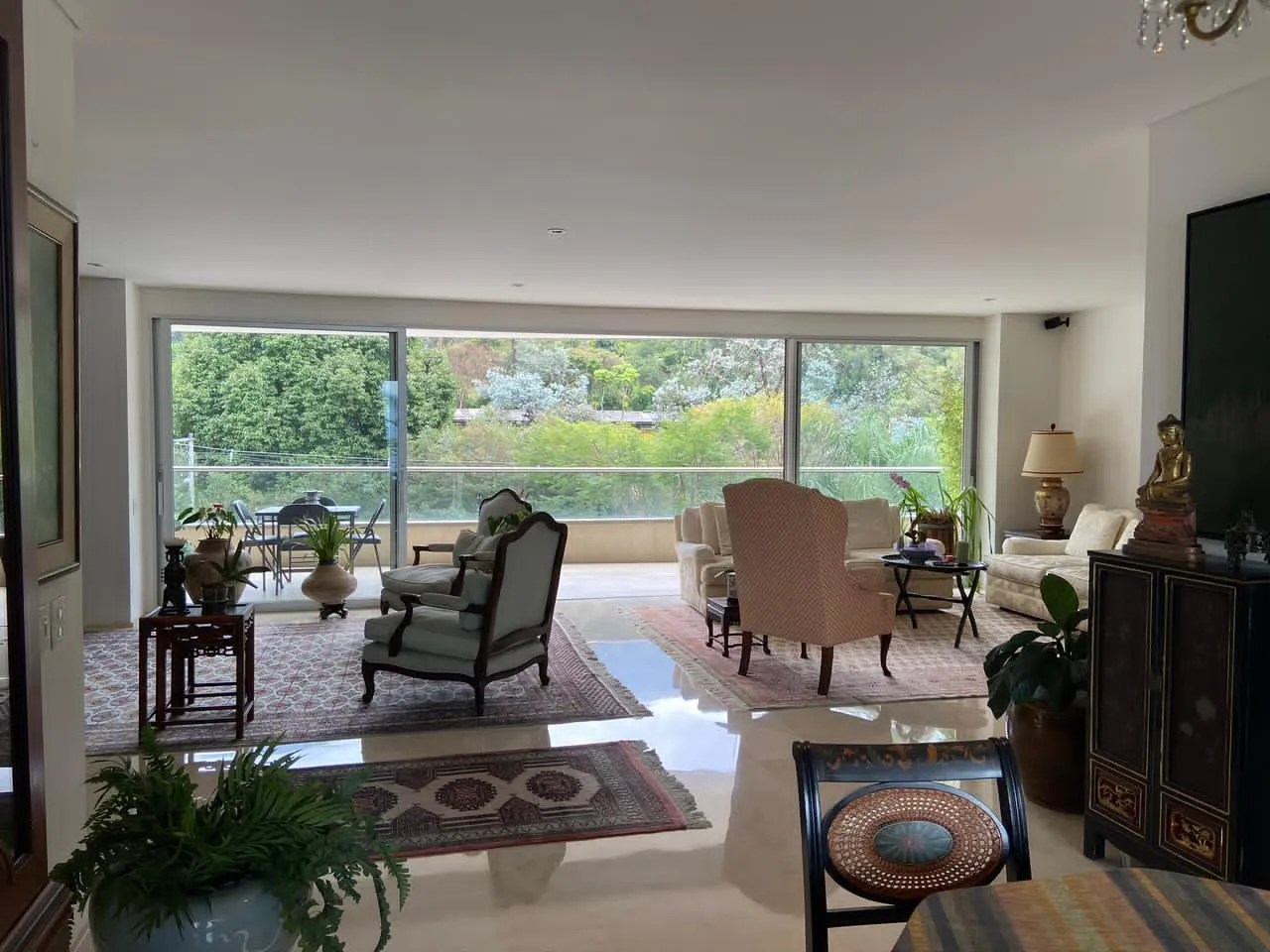 Apartamento de 3 alcobas en venta en El Poblado, Medellín, 262 m² · foto 4 de 16