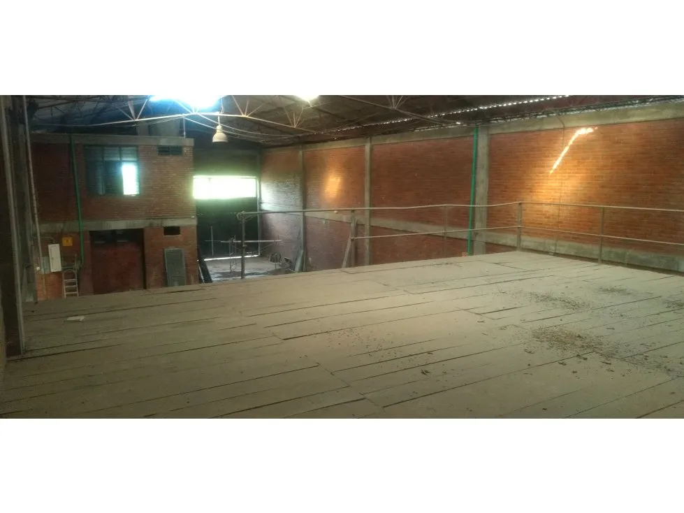 Bodega en arriendo en Juanchito, Candelaria, 1200 m² · foto 9 de 12