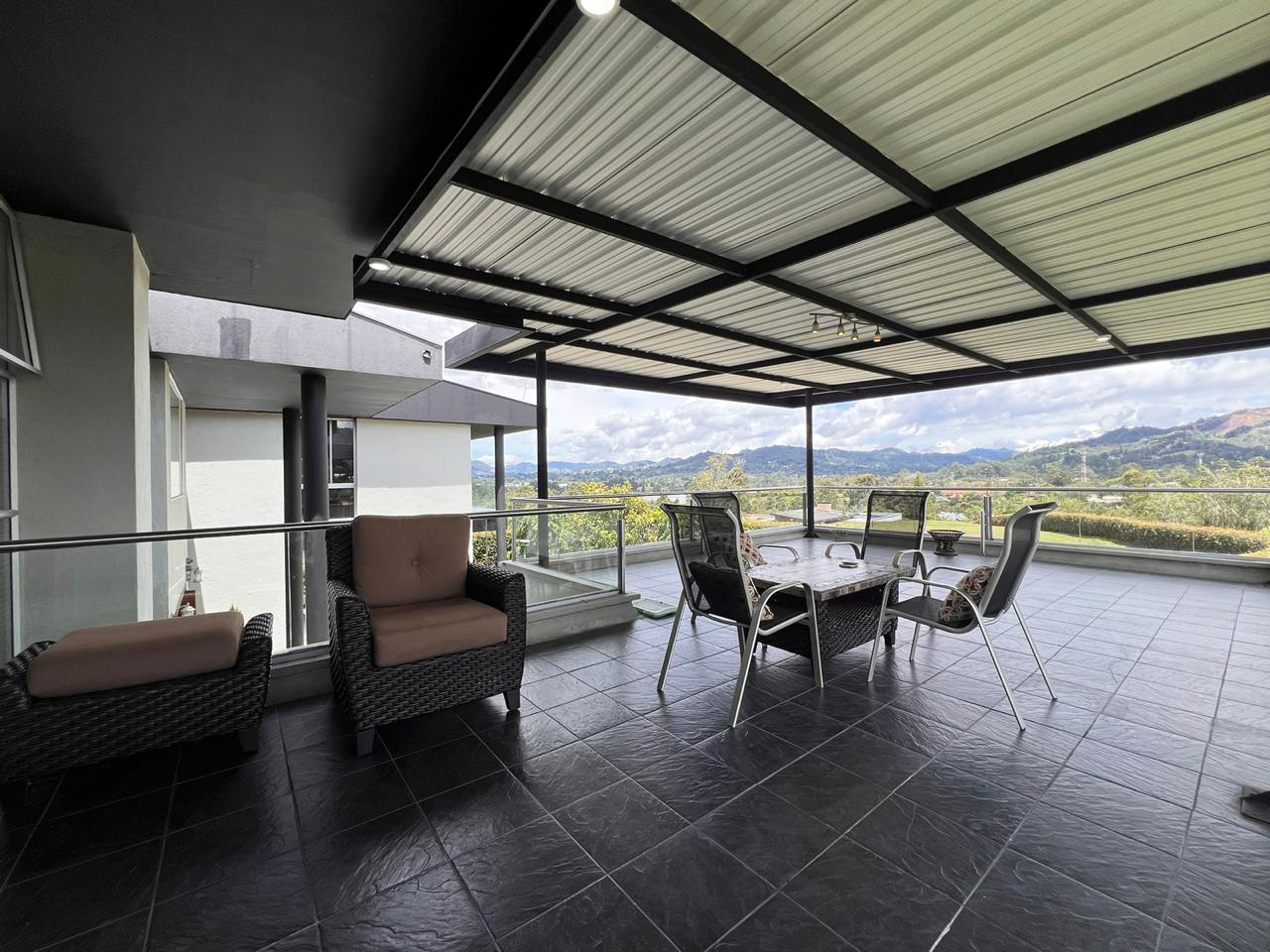 Casa de 3 alcobas en venta en El Porvenir, Rionegro, 734 m² · foto 17 de 19
