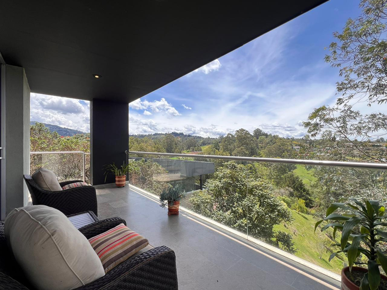 Casa de 3 alcobas en venta en El Porvenir, Rionegro, 734 m² · foto 18 de 19