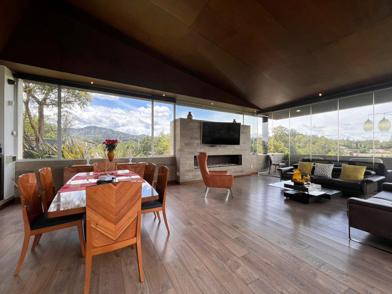 Casa de 3 alcobas en venta en El Porvenir, Rionegro, 734 m² · foto 3 de 19