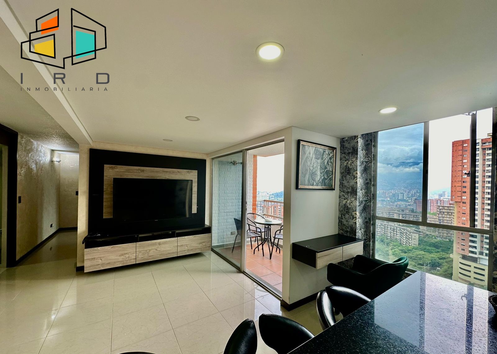 Apartamento de 3 alcobas en arriendo en Vía Las Palmas, Medellín, 90 m² · foto 3 de 24