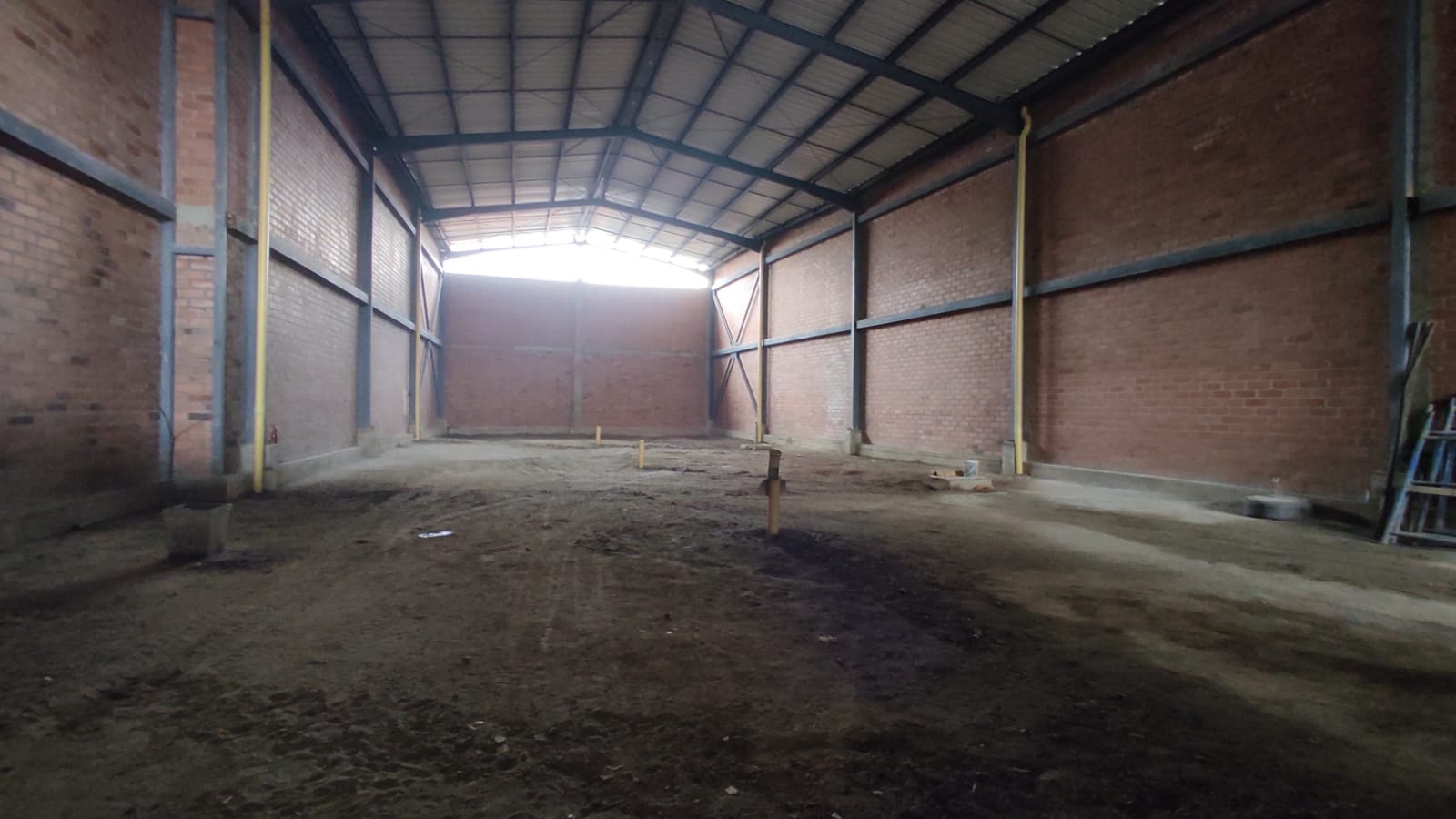 Bodega en arriendo en San Nicolas, Cali, 600 m² · foto 4 de 14