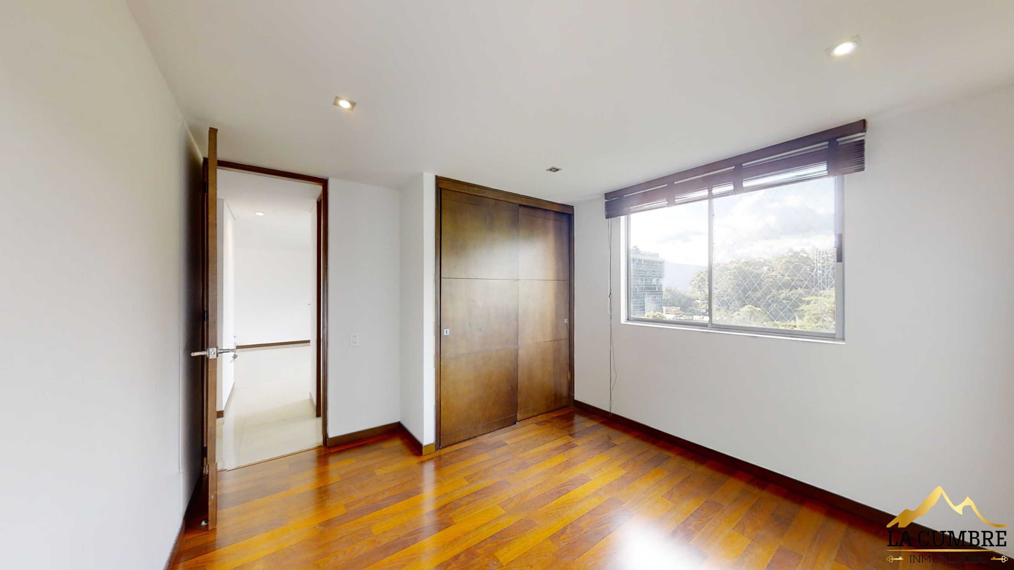 Apartamento en arriendo en Castropol, Medellín · foto 7 de 9