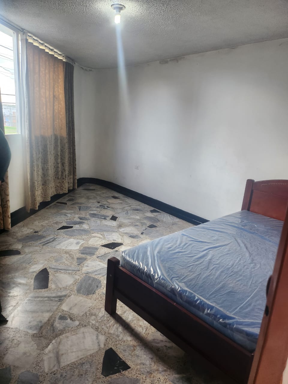 Casa de 5 alcobas en venta en Florida Blanca Norte, Bogotá, 235 m² · foto 11 de 24