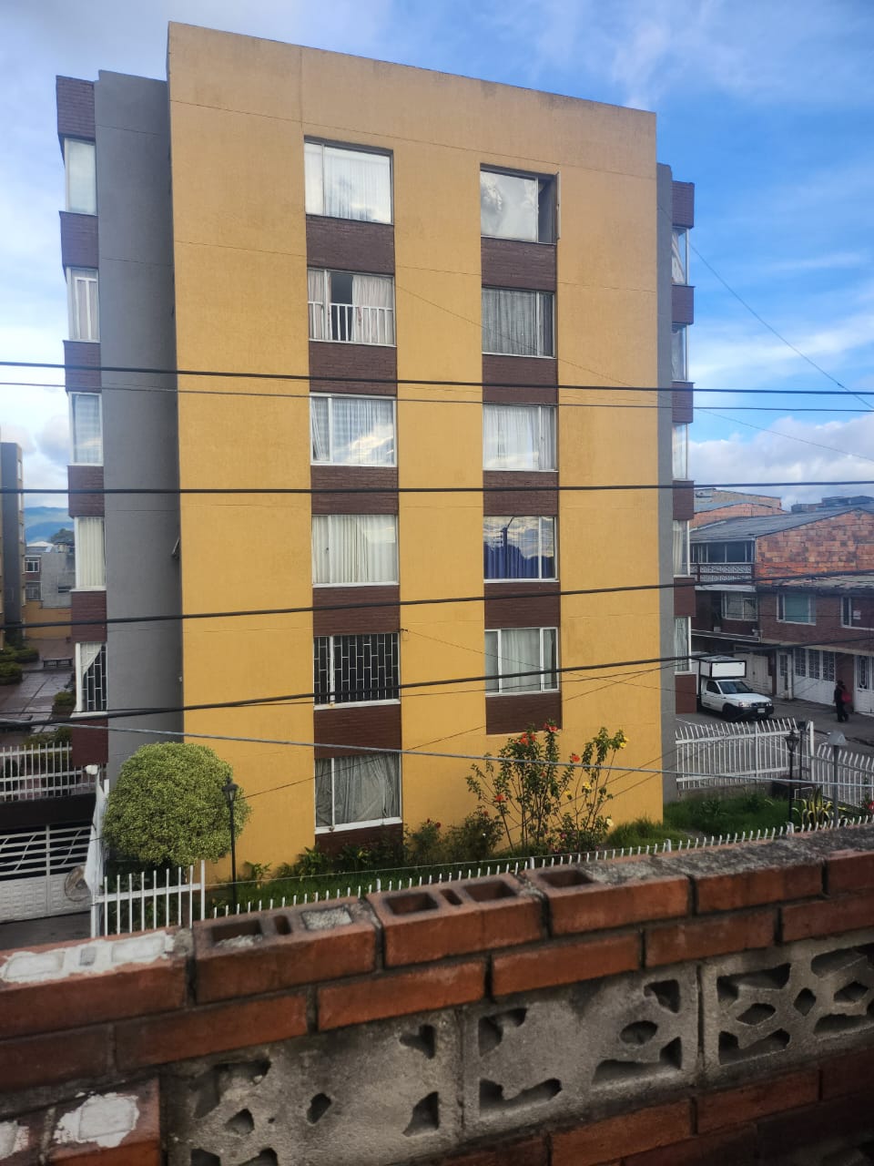 Casa de 5 alcobas en venta en Florida Blanca Norte, Bogotá, 235 m² · foto 6 de 24