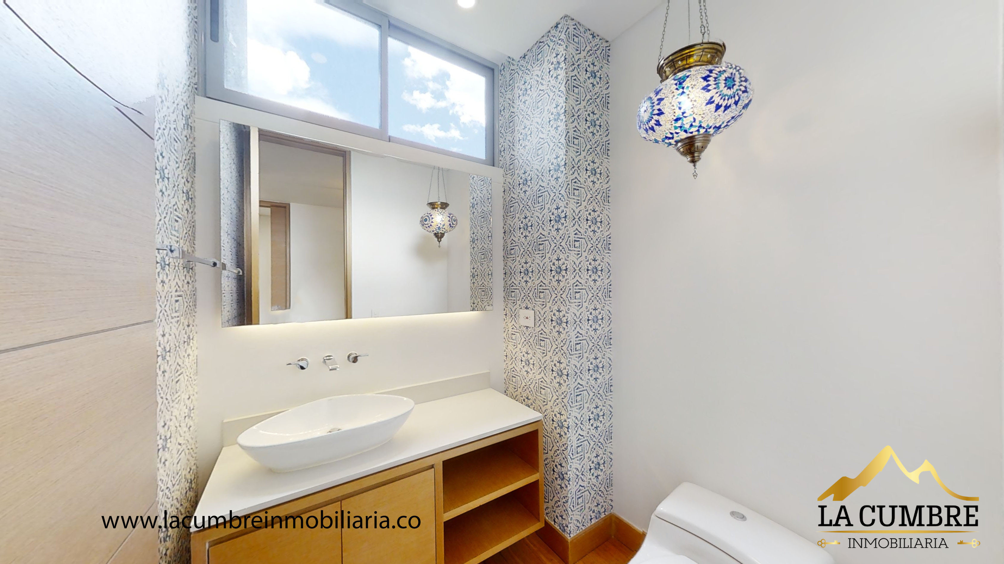 Apartamento de 3 alcobas en venta en Altos Del Poblado, Medellín, 371 m² · foto 4 de 18