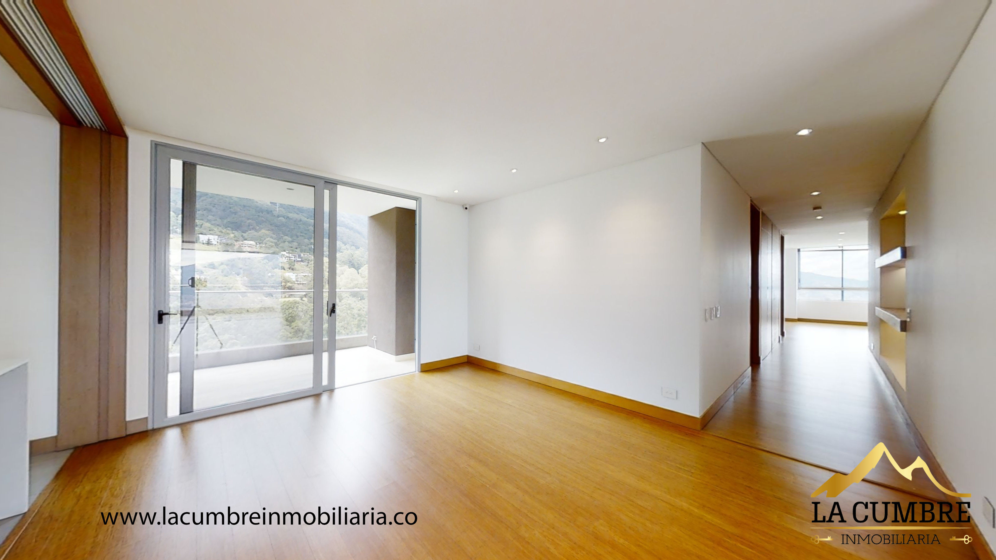 Apartamento de 3 alcobas en venta en Altos Del Poblado, Medellín, 371 m² · foto 8 de 18