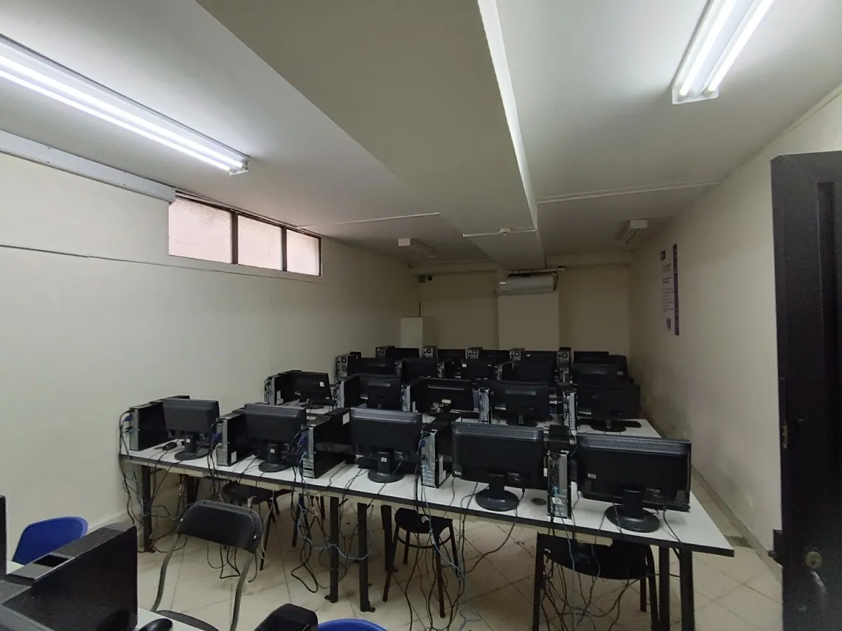 Edificio en venta en Prado, Medellín, 3300 m² · foto 21 de 24
