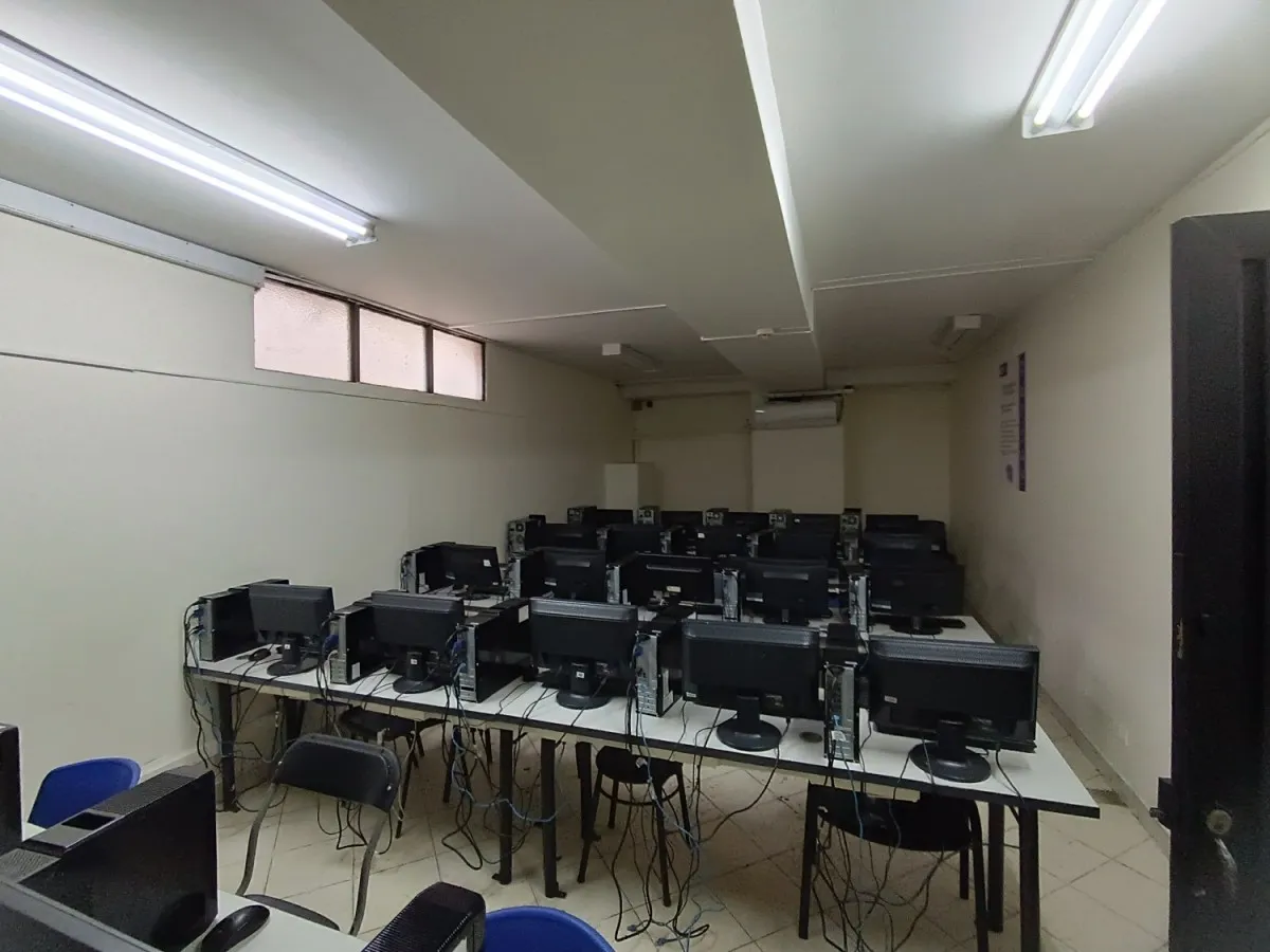 Edificio en venta en Prado, Medellín, 3300 m² · foto 23 de 24