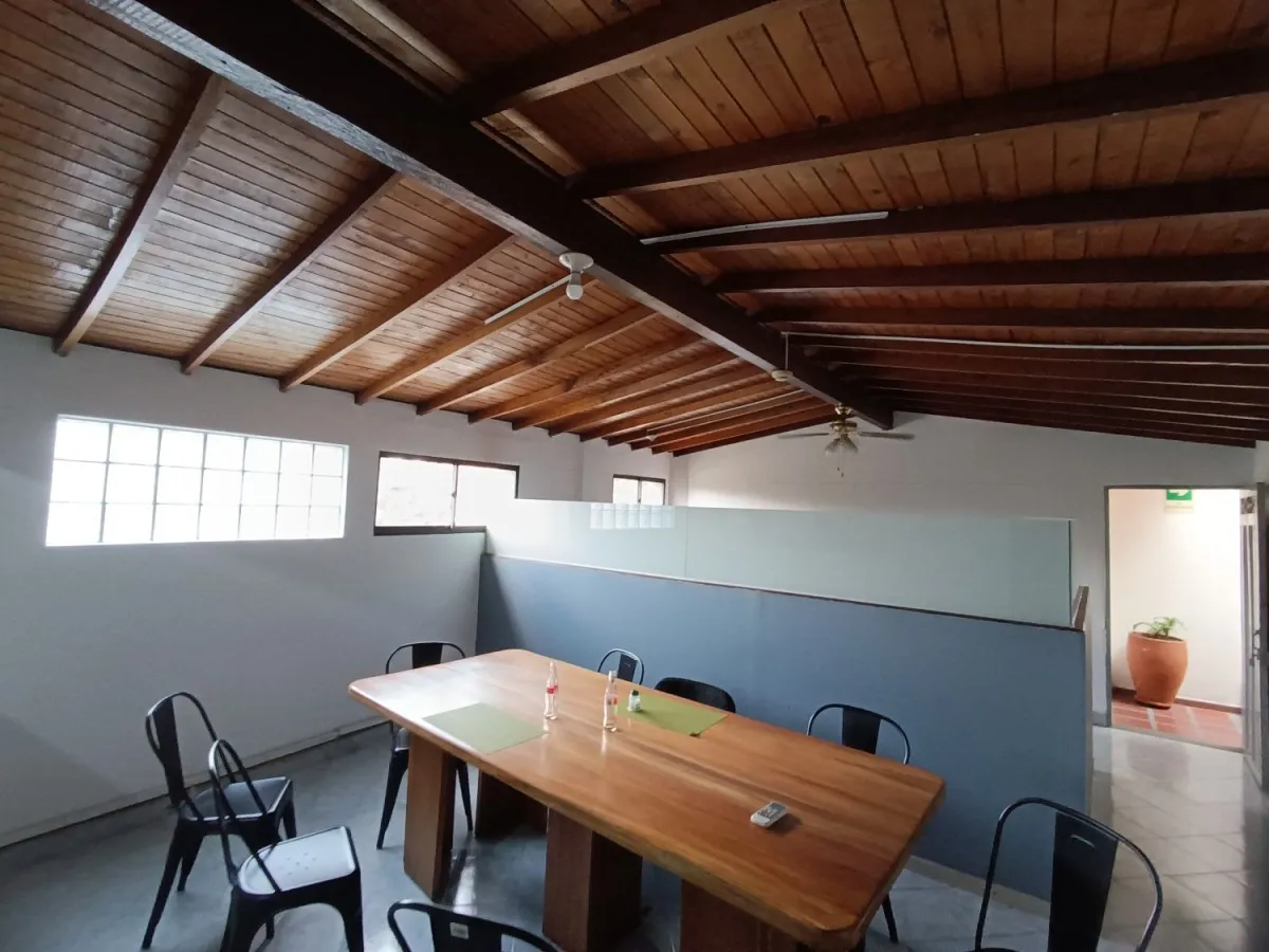Edificio en venta en Prado, Medellín, 3300 m² · foto 6 de 24