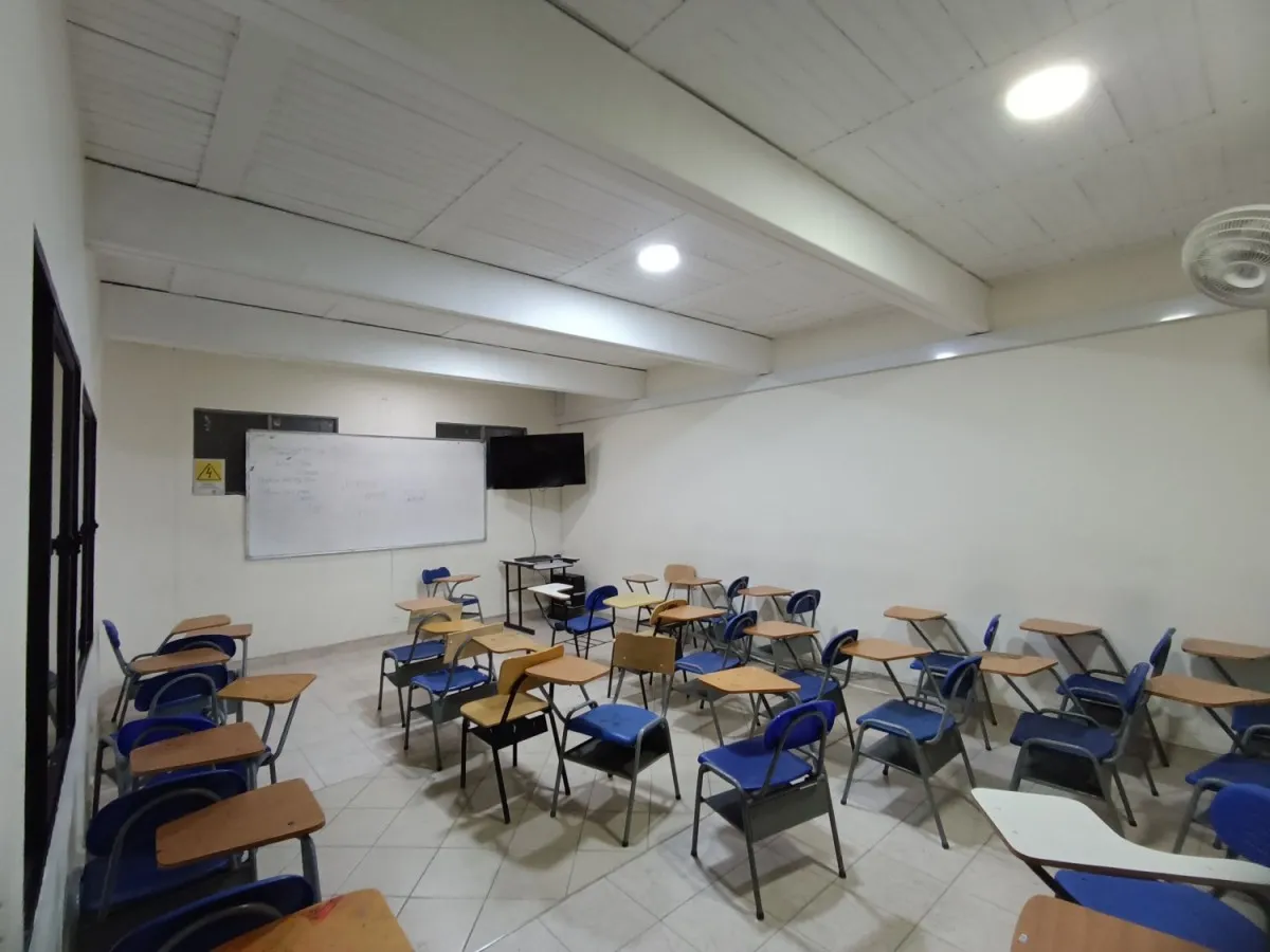Edificio en venta en Prado, Medellín, 3300 m² · foto 8 de 24