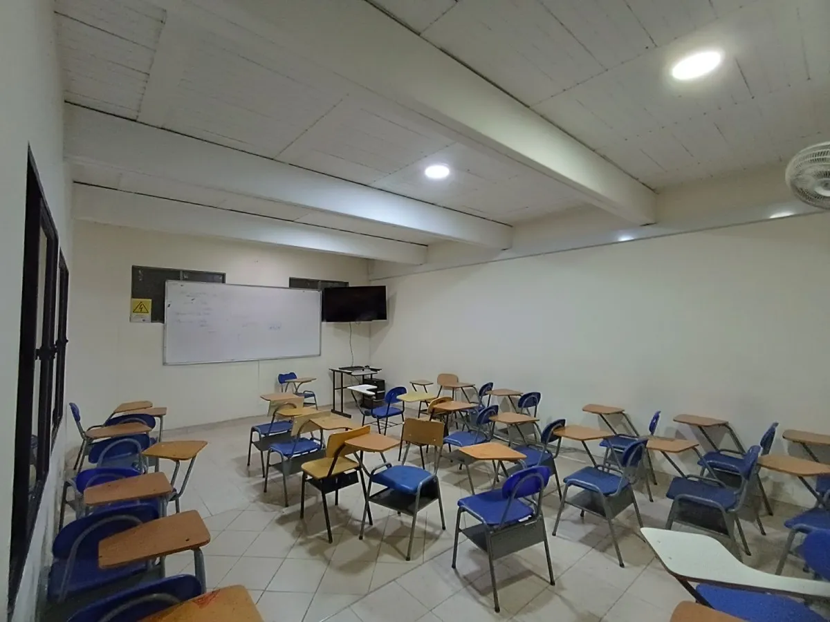 Edificio en venta en Prado, Medellín, 3300 m² · foto 9 de 24