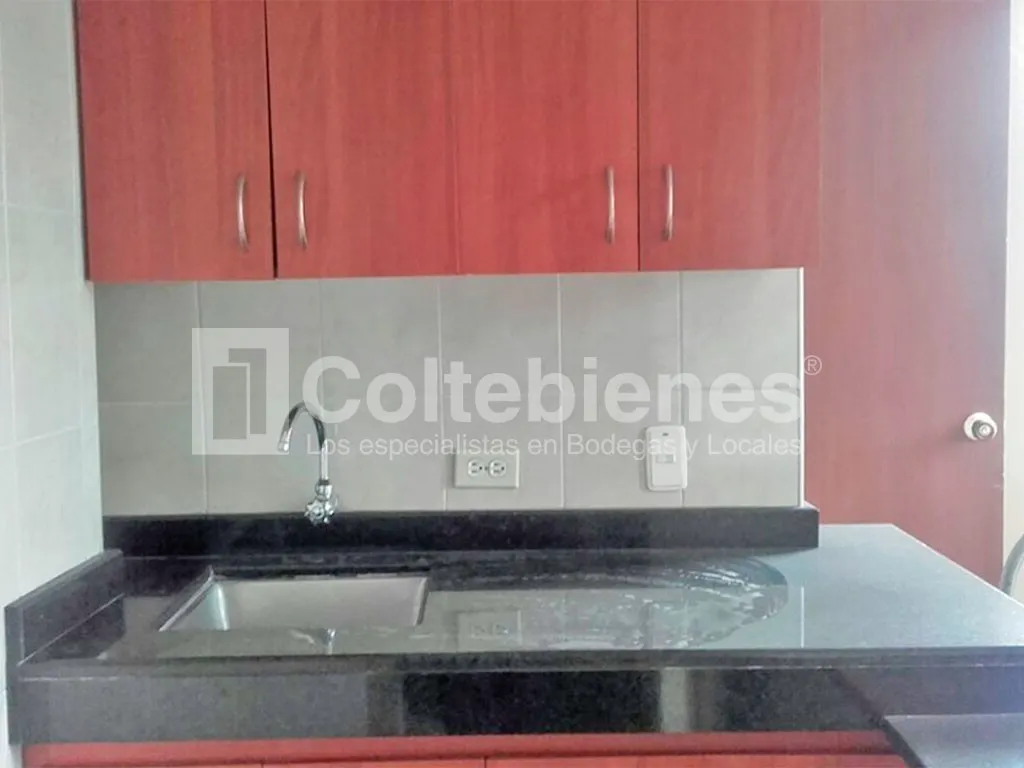 Edificio en arriendo en Laureles, Medellín, 392 m² · foto 2 de 13