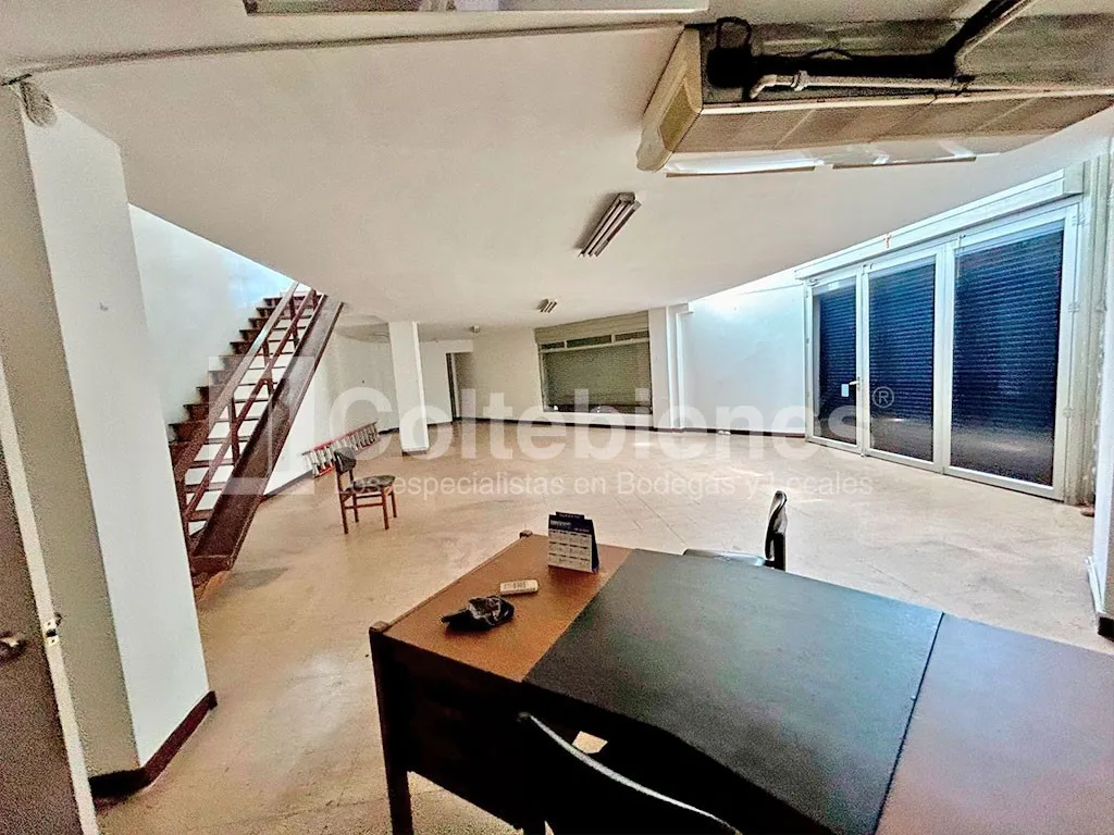 Edificio en arriendo en Laureles, Medellín, 392 m² · foto 9 de 13