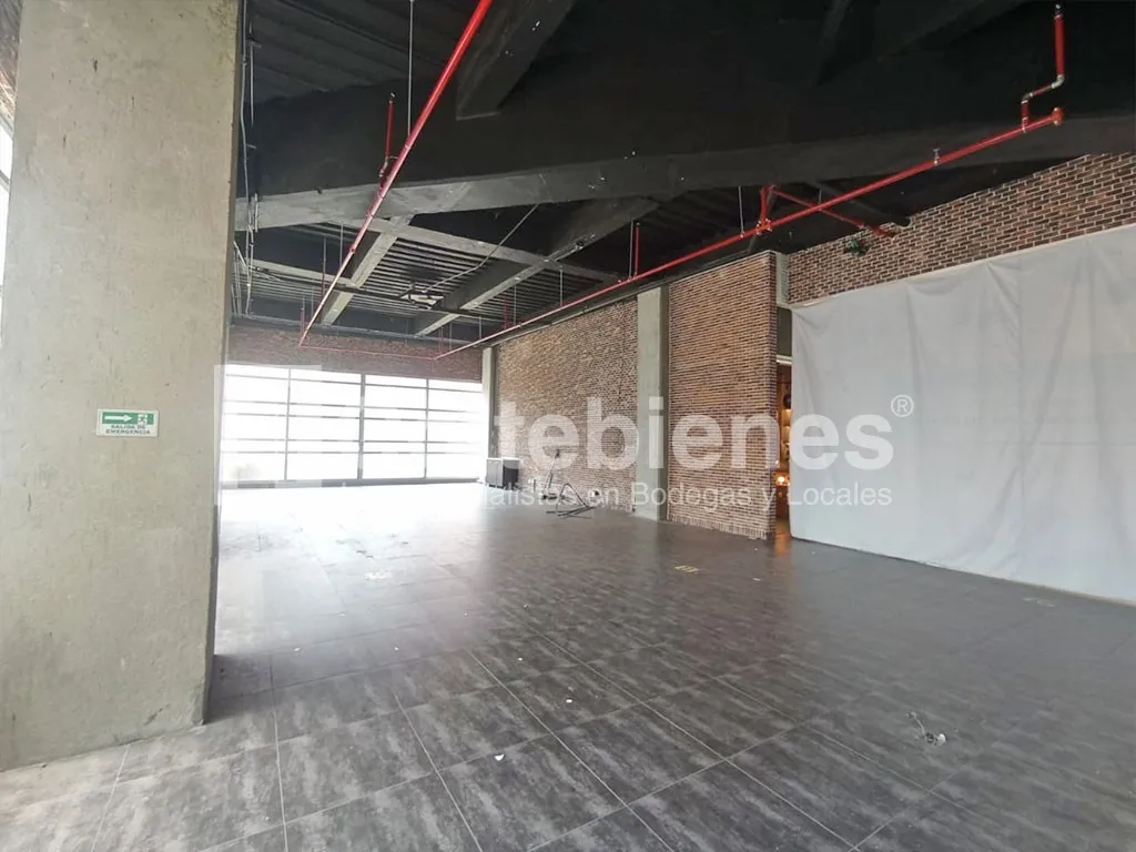 Local en venta en Vegas Del Poblado, Medellín, 139 m² · foto 3 de 15