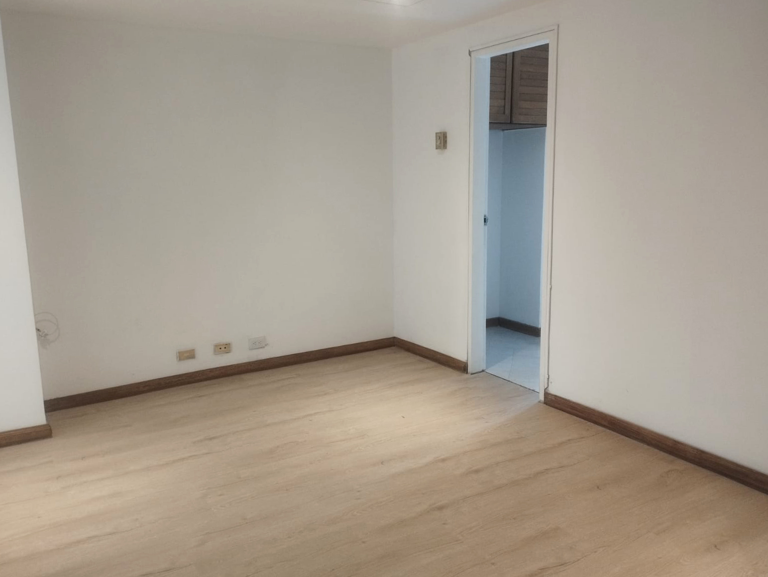 Oficina en arriendo en El Diamante No.2, Medellín, 42 m² · foto 14 de 15