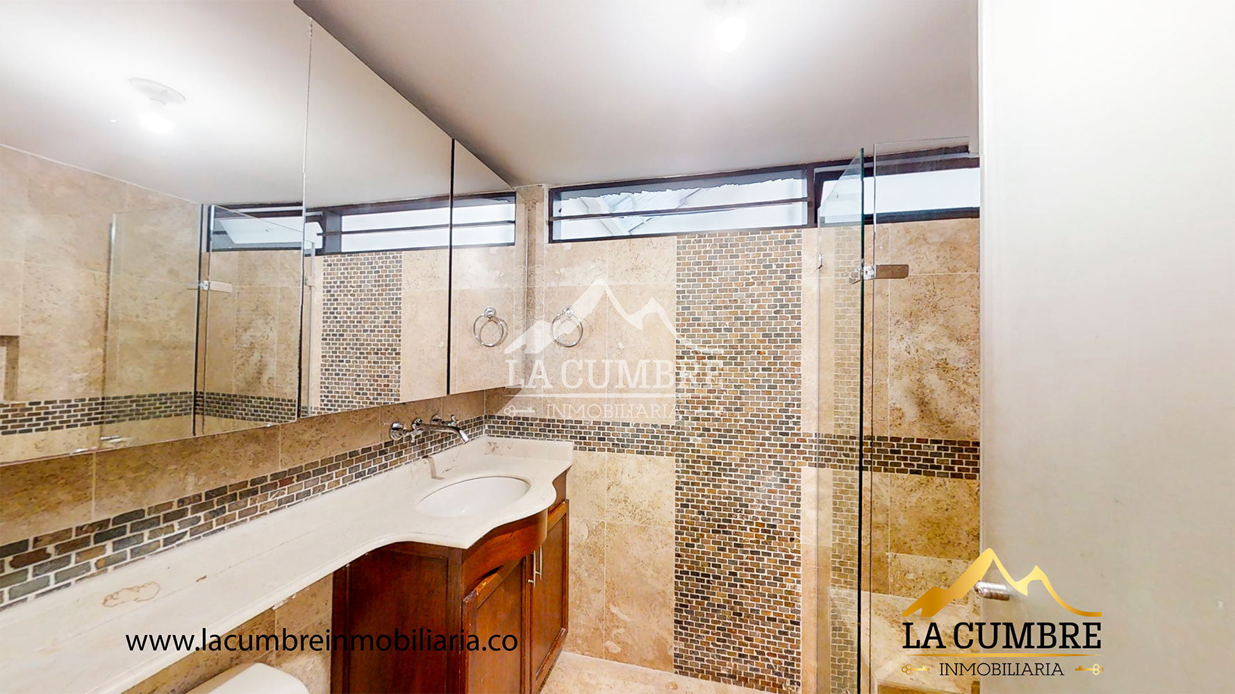 Casa de 4 alcobas en venta en La Florida, Medellín, 280 m² · foto 16 de 19