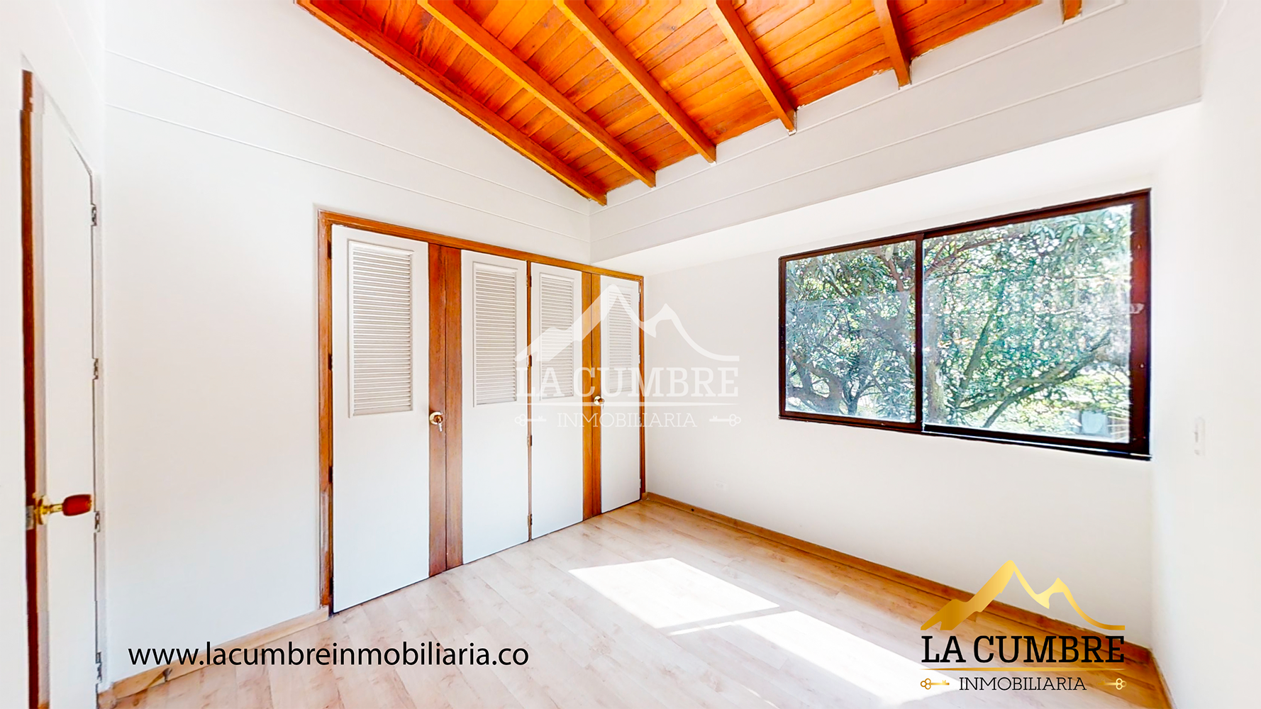 Casa de 4 alcobas en venta en La Florida, Medellín, 280 m² · foto 18 de 19