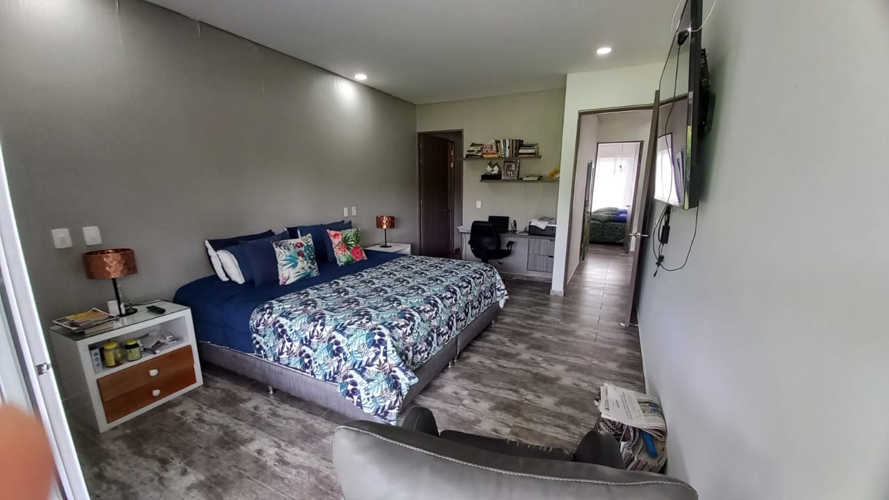 Casa de 5 alcobas en venta en Vía El Caimo, Armenia, 300 m² · foto 12 de 21