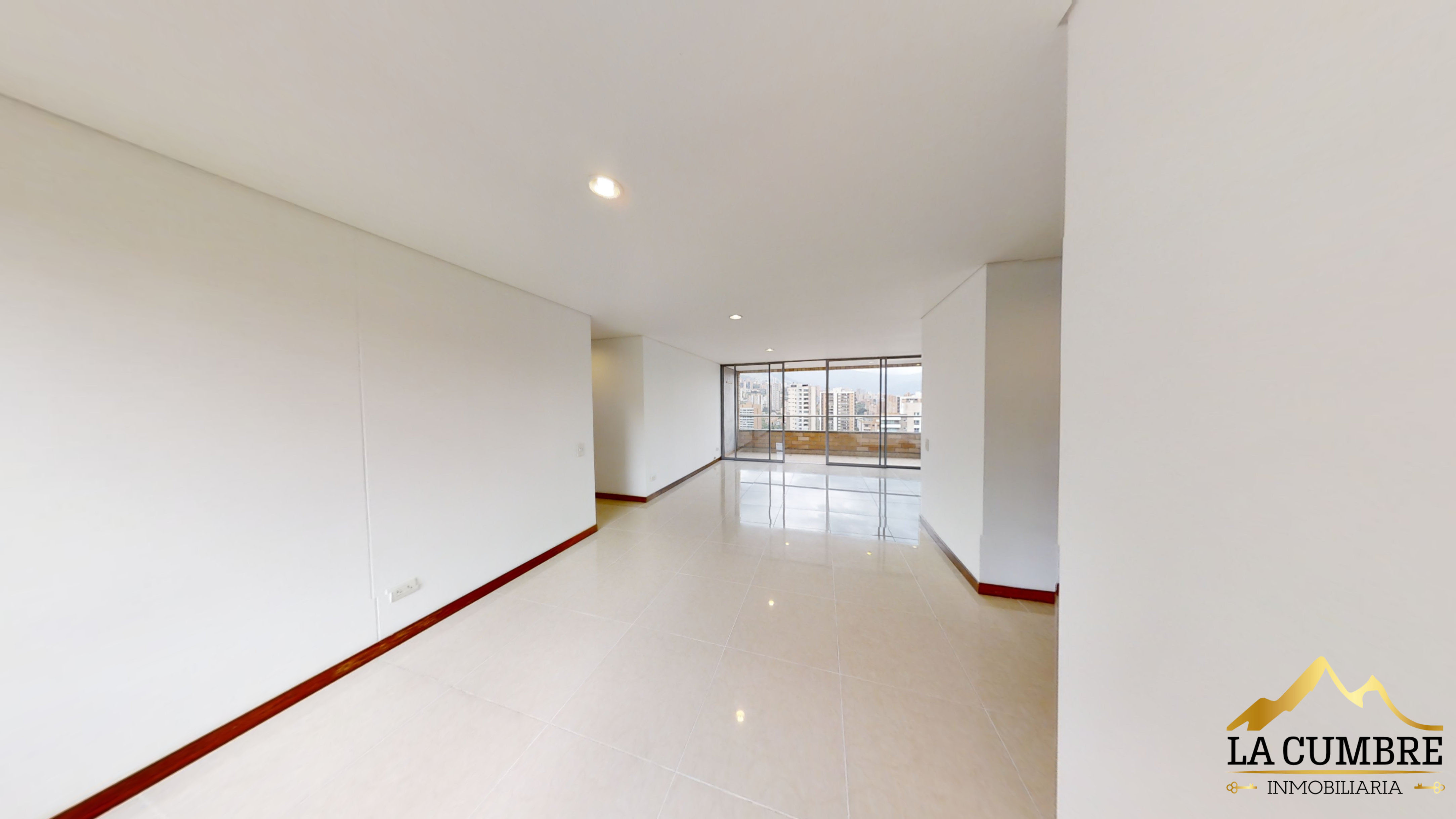 Apartamento de 3 alcobas en arriendo en Castropol, Medellín, 130 m² · foto 2 de 9