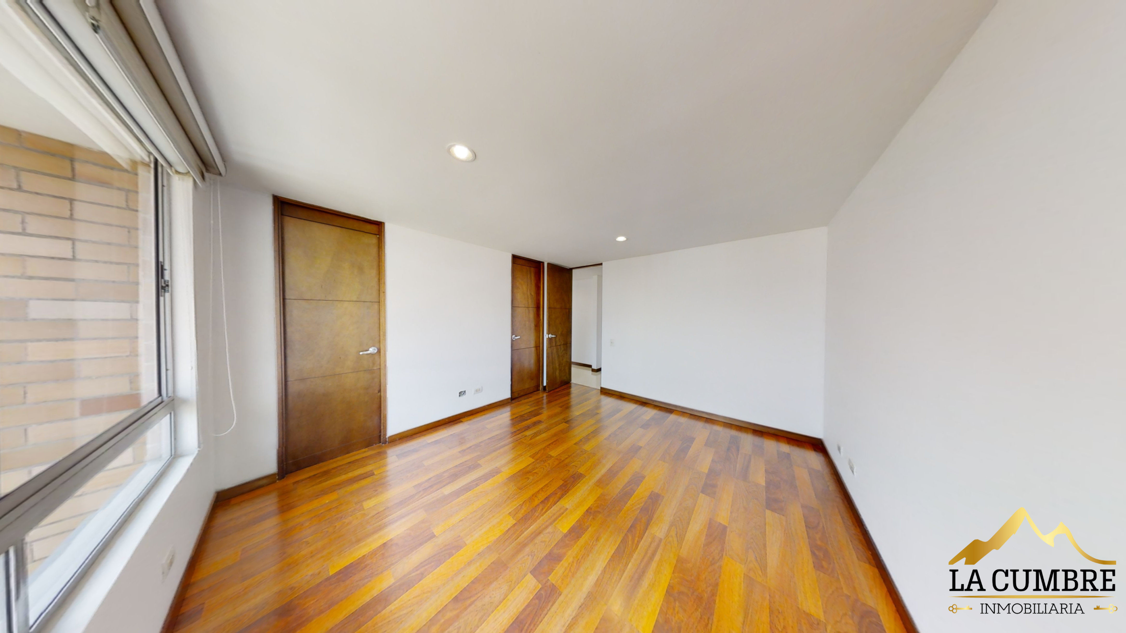 Apartamento de 3 alcobas en arriendo en Castropol, Medellín, 130 m² · foto 4 de 9
