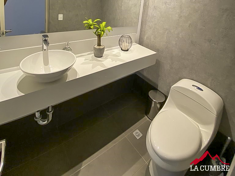 Apartamento en arriendo en Loma De Los Gonzalez, Medellín · foto 5 de 8