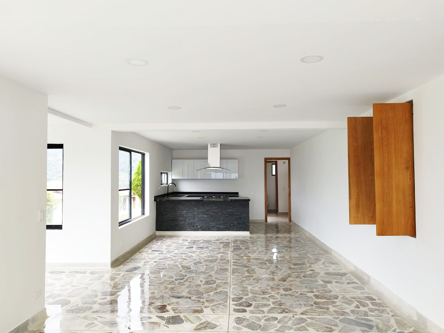 4BR House in Camino Verde (300 m²) - 3