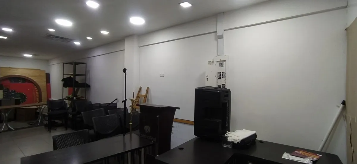 Local en arriendo en La Candelaria, Medellín, 55 m² · foto 3 de 12