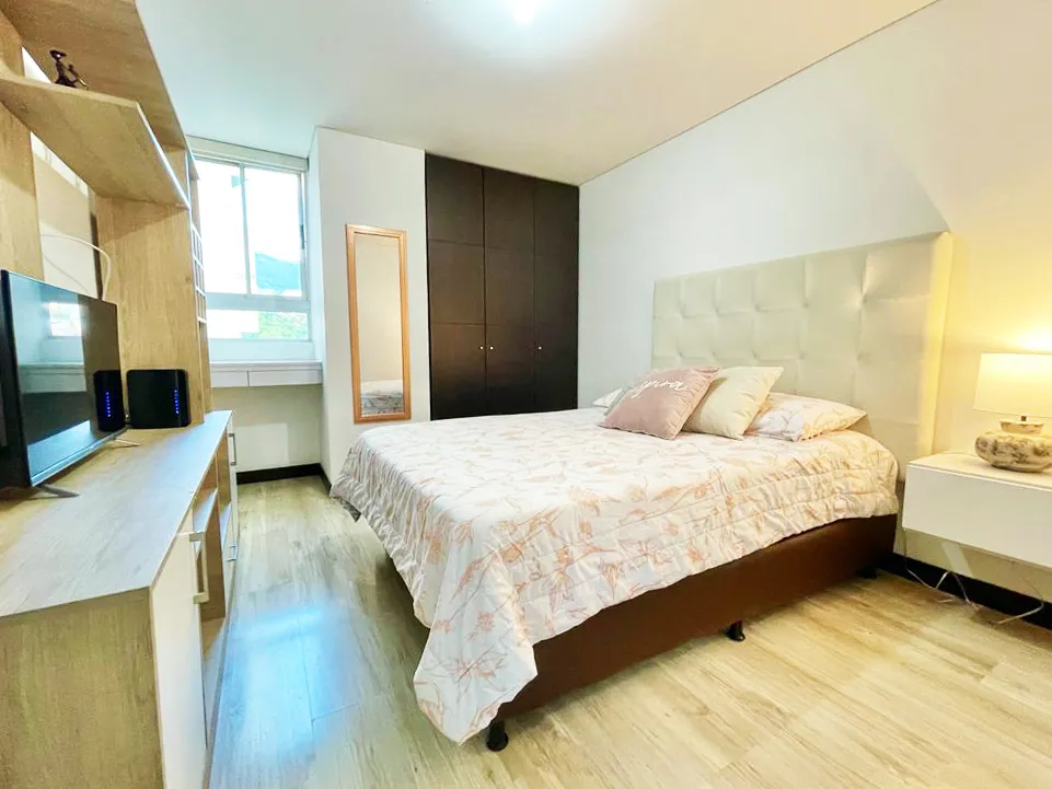 Apartamento de 4 alcobas en arriendo en Santa Maria De Los Angeles, Medellín, 130 m² · foto 7 de 16