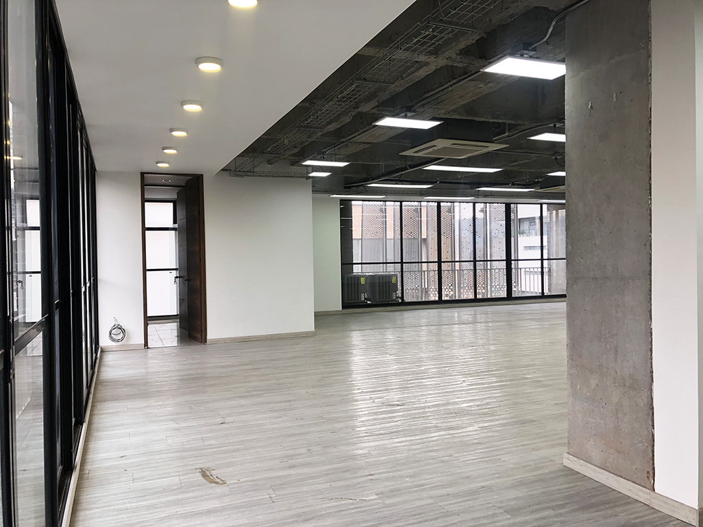 Oficina en arriendo en Las Lomas No.1, Medellín, 193 m² · foto 8 de 11