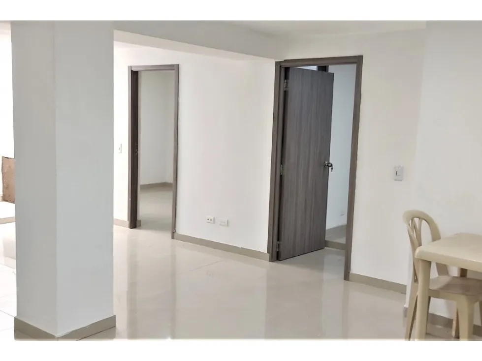 Apartamento de 5 alcobas en venta en Calasanz, Medellín, 185 m² · foto 18 de 22