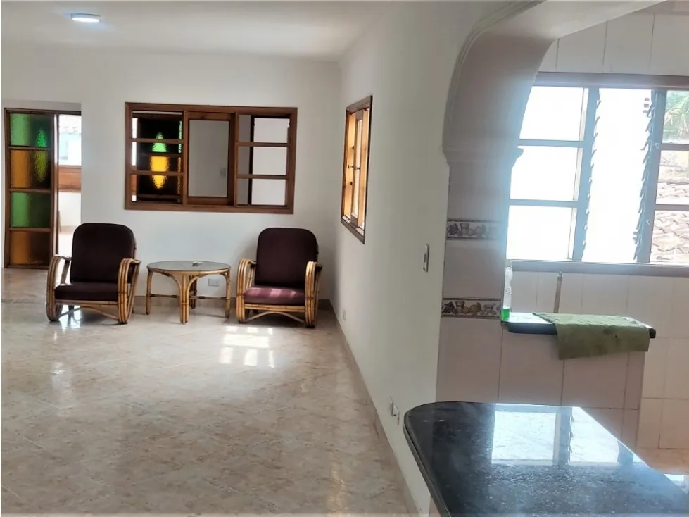 Apartamento de 5 alcobas en venta en Calasanz, Medellín, 185 m² · foto 2 de 22