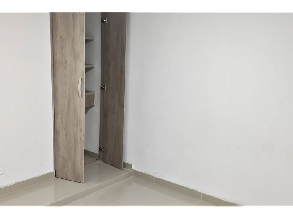 Apartamento de 5 alcobas en venta en Calasanz, Medellín, 185 m² · foto 21 de 22