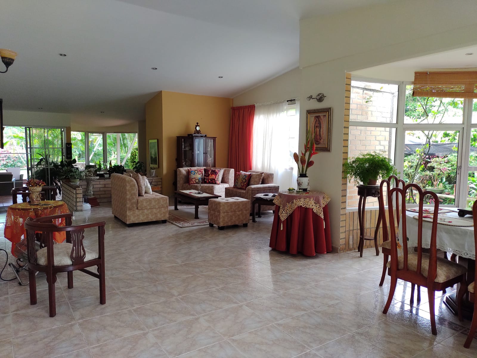 Casa de 4 alcobas en venta en La Morada, Jamundí, 1500 m² · foto 3 de 24